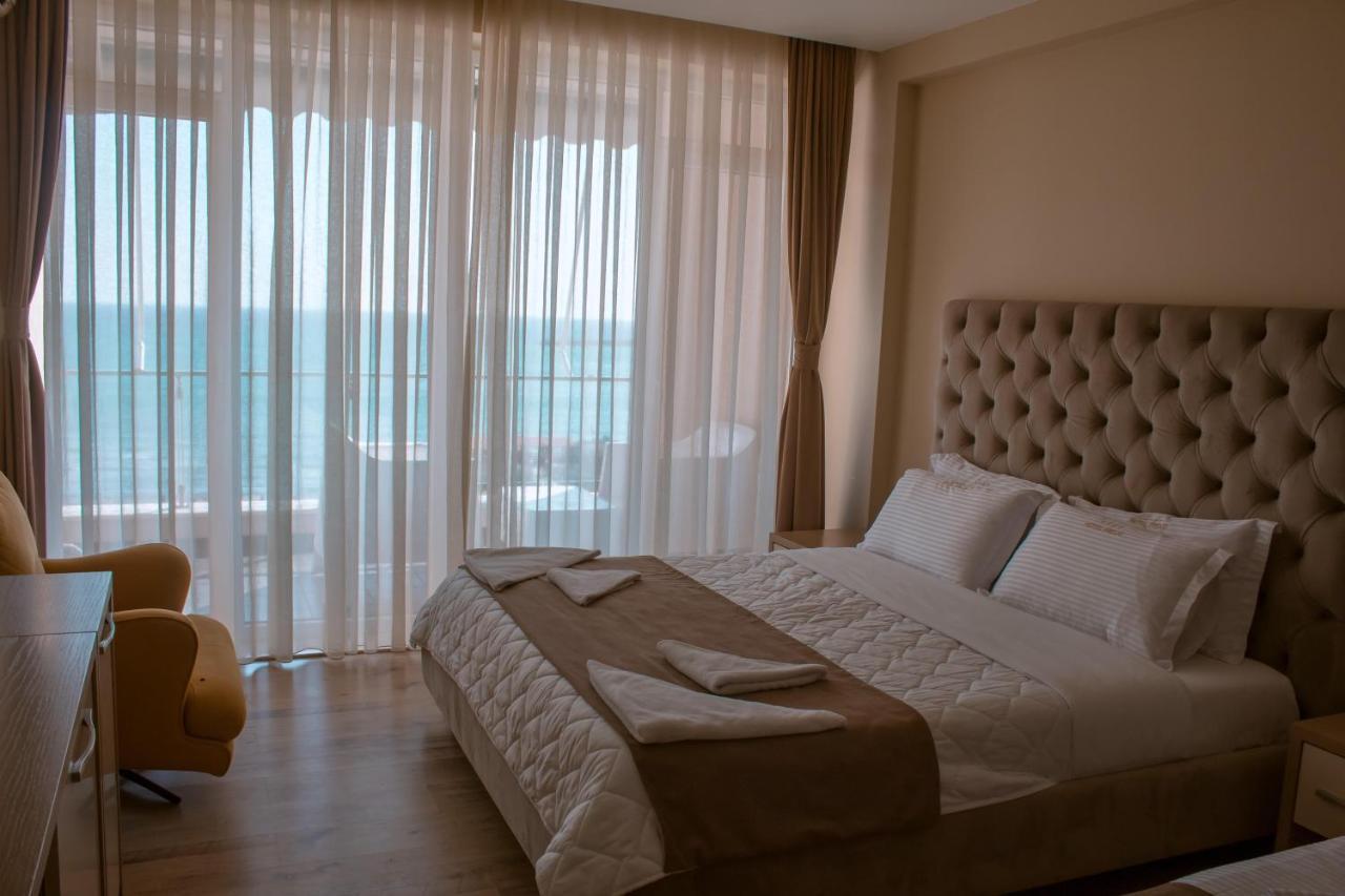 Hotel Frojd - Beach Front Resort Shëngjin 外观 照片