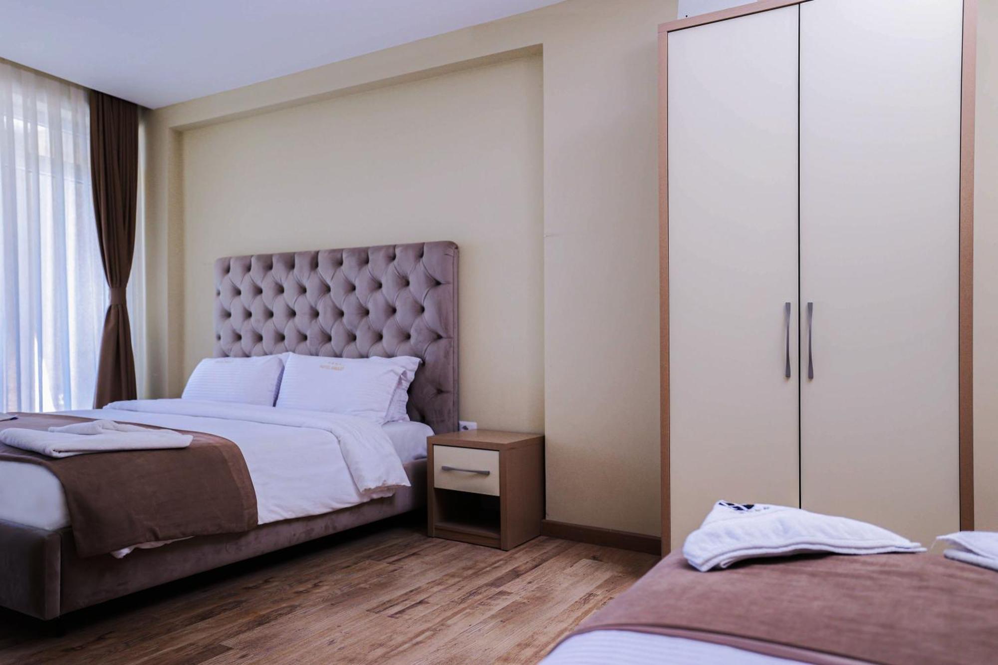 Hotel Frojd - Beach Front Resort Shëngjin 外观 照片