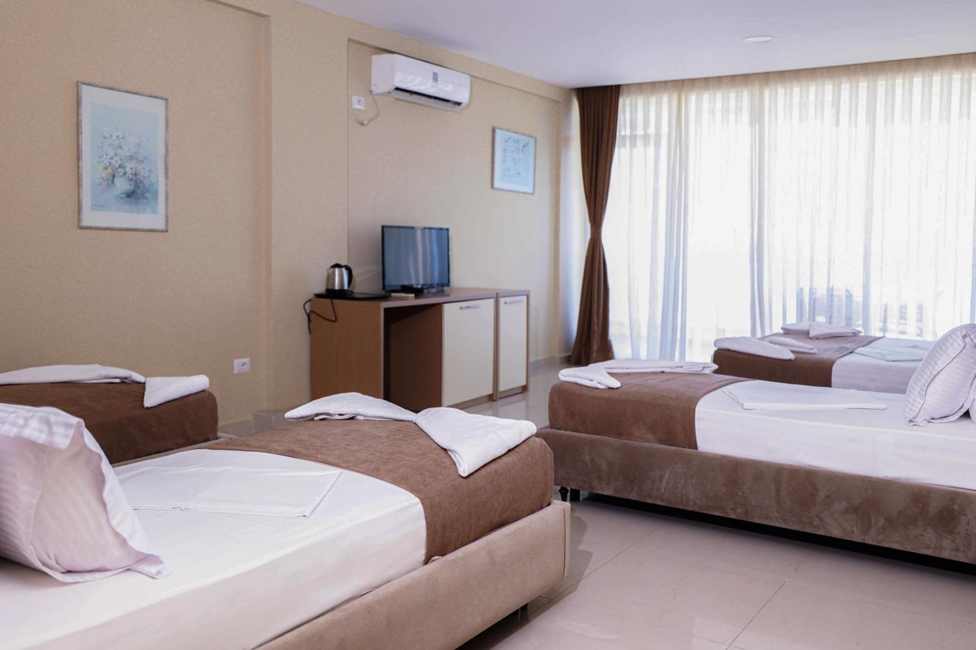 Hotel Frojd - Beach Front Resort Shëngjin 外观 照片