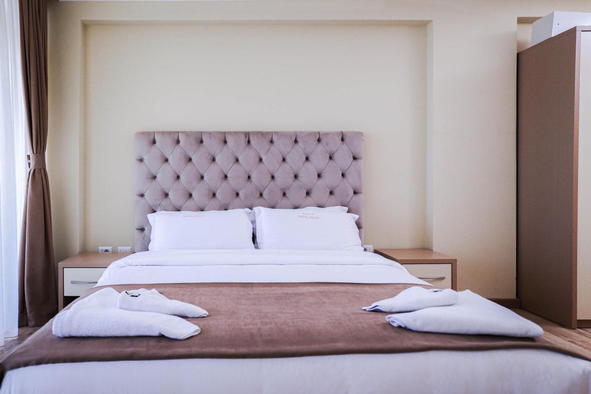 Hotel Frojd - Beach Front Resort Shëngjin 外观 照片